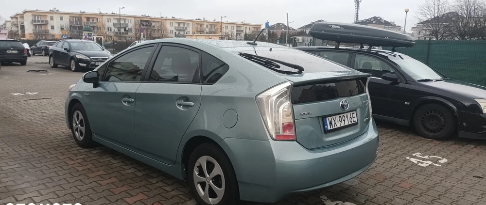 Toyota Prius cena 49900 przebieg: 185000, rok produkcji 2015 z Warszawa małe 742